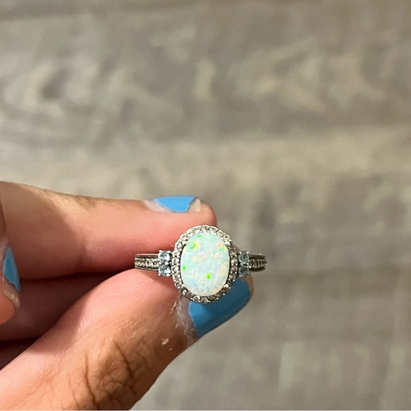 Opal Ring - Picture 4 of 5